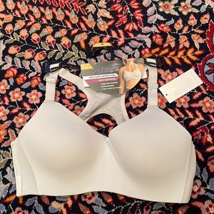 AVIA no wire sports bra with hooks on back